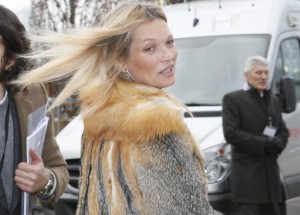 Kate Moss défilé Louis Vuitton